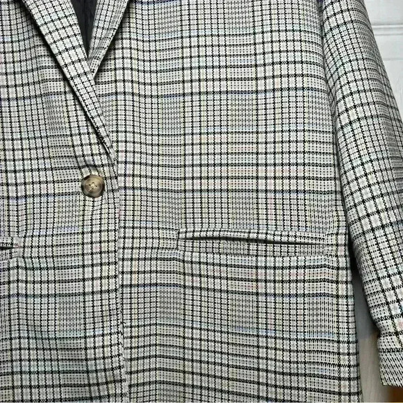SO For Good Life Fully Lined Plaid Blazer - Picture 2 of 6